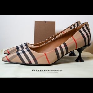 Lillyton Check Pointed Pumps